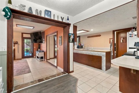Villa ou maison à vendre à Crescent City, Floride: 4 chambres, 167.97 m2 № 2431903 - photo 6
