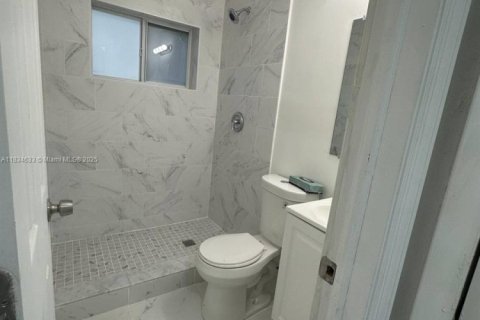 Villa ou maison à vendre à Miami, Floride: 3 chambres, 74.32 m2 № 1816424 - photo 7