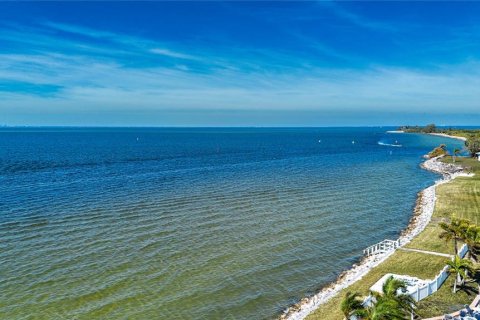Condo in Ruskin, Florida, 2 bedrooms  № 2131737
