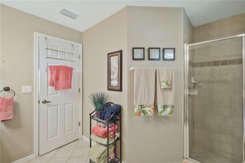 House in Cape Coral, Florida 3 bedrooms, 159.05 sq.m. № 1614972 - photo 14