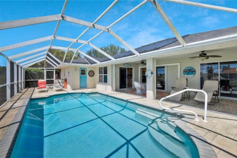 House in Cape Coral, Florida 3 bedrooms, 159.05 sq.m. № 1614972 - photo 26
