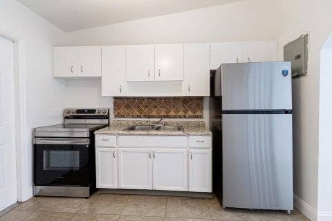 Apartment in Fort Lauderdale, Florida 2 bedrooms, 138.24 sq.m. № 2250681 - photo 2