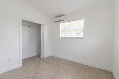 Apartment in Fort Lauderdale, Florida 2 bedrooms, 138.24 sq.m. № 2250681
