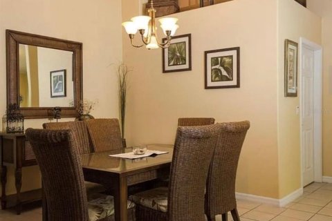 Villa ou maison à louer à Kissimmee, Floride: 5 chambres, 198.44 m2 № 2119122 - photo 4