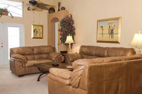 Villa ou maison à louer à Kissimmee, Floride: 5 chambres, 198.44 m2 № 2119122 - photo 3