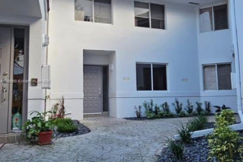 Townhouse in Plantation, Florida 3 bedrooms, 139.73 sq.m. № 1978893 - photo 29