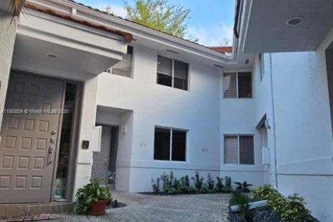 Townhouse in Plantation, Florida 3 bedrooms, 139.73 sq.m. № 1978893 - photo 5