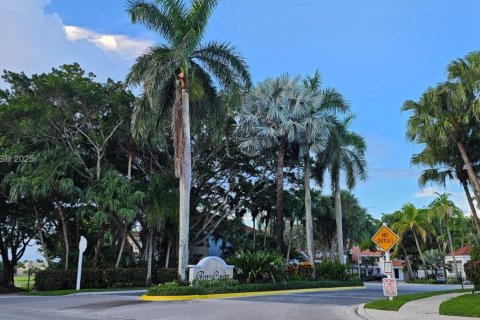 Townhouse in Plantation, Florida 3 bedrooms, 139.73 sq.m. № 1978893 - photo 3