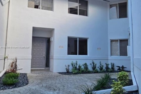 Townhouse in Plantation, Florida 3 bedrooms, 139.73 sq.m. № 1978893 - photo 6