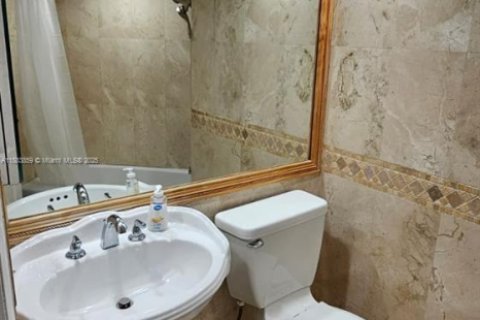 Townhouse in Plantation, Florida 3 bedrooms, 139.73 sq.m. № 1978893 - photo 14