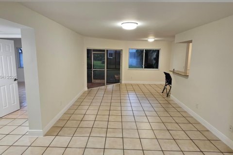 Townhouse in Plantation, Florida 3 bedrooms, 139.73 sq.m. № 1978893 - photo 19