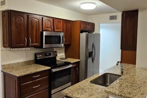 Townhouse in Plantation, Florida 3 bedrooms, 139.73 sq.m. № 1978893 - photo 20