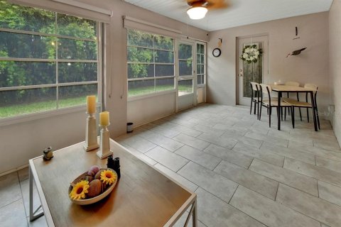 Villa ou maison à vendre à DeLand, Floride: 3 chambres, 140.65 m2 № 1908644 - photo 28