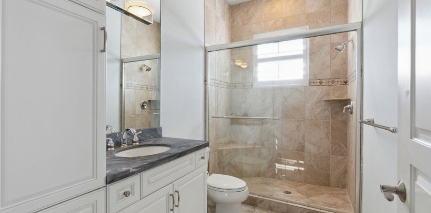 Villa ou maison à Fort Lauderdale, Floride 5 chambres, 388.05 m2 № 913780