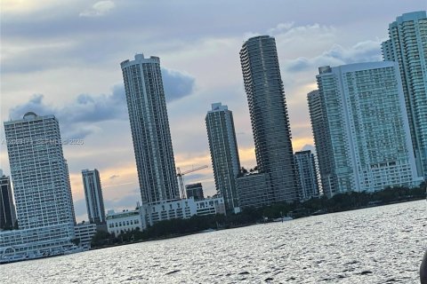 Condo à Miami, Floride, 1 chambre № 2378623