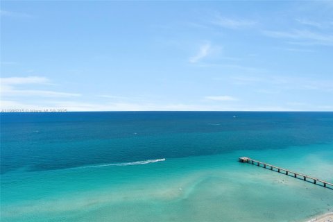 Condominio en alquiler en Sunny Isles Beach, Florida, 3 dormitorios, 233.28 m2 № 2053120 - foto 21