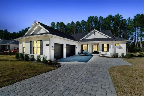 Casa en Brooksville, Florida 4 dormitorios, 255.39 m2 № 2119885