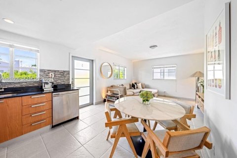 Снять в аренду кондоминиум в Майами-Бич, Флорида 1 спальня, 57.69м2, № 2006626 - фото 5