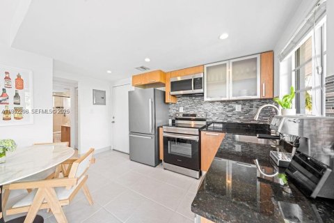 Снять в аренду кондоминиум в Майами-Бич, Флорида 1 спальня, 57.69м2, № 2006626 - фото 6