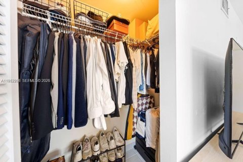 Снять в аренду кондоминиум в Майами-Бич, Флорида 1 спальня, 57.69м2, № 2006626 - фото 15