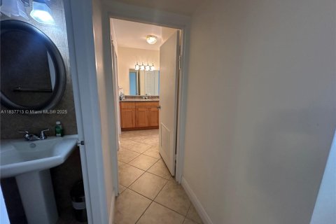 Copropriété à louer à Surfside, Floride: 1 chambre, 85.28 m2 № 1963045 - photo 26