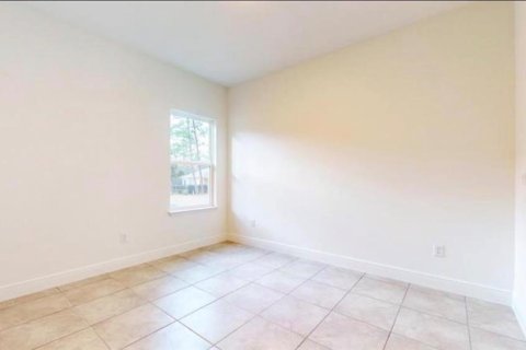 House in Ocala, Florida 4 bedrooms, 146.6 sq.m. № 2122826 - photo 15