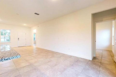 House in Ocala, Florida 4 bedrooms, 146.6 sq.m. № 2122826 - photo 26