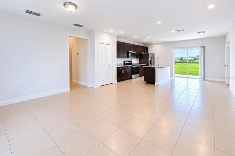 House in Ocala, Florida 4 bedrooms, 146.6 sq.m. № 2122826 - photo 28