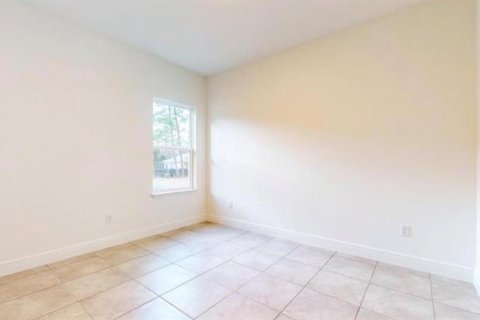 House in Ocala, Florida 4 bedrooms, 146.6 sq.m. № 2122826 - photo 25
