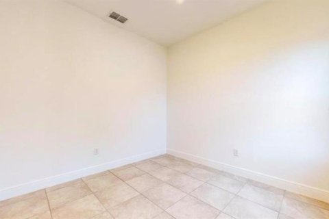 House in Ocala, Florida 4 bedrooms, 146.6 sq.m. № 2122826 - photo 21