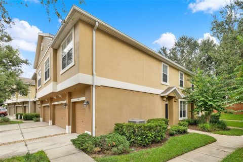 Condo in Apopka, Florida, 2 bedrooms  № 1918069 - photo 1