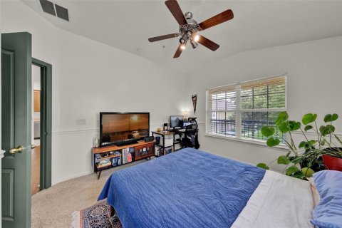 Condo in Apopka, Florida, 2 bedrooms  № 1918069 - photo 17