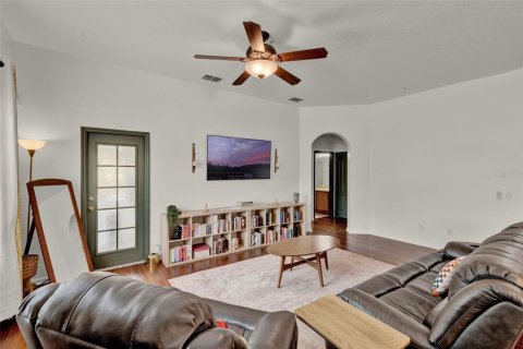Condo in Apopka, Florida, 2 bedrooms  № 1918069 - photo 5