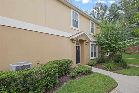 Condo in Apopka, Florida, 2 bedrooms  № 1918069 - photo 2