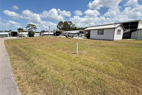 Terreno en venta en Polk City, Florida № 1666042 - foto 9