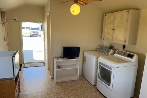 Terreno en venta en Polk City, Florida № 1666042 - foto 18