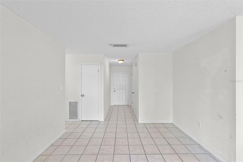 House in Orlando, Florida 3 bedrooms, 94.76 sq.m. № 1835264 - photo 12