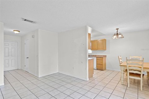 House in Orlando, Florida 3 bedrooms, 94.76 sq.m. № 1835264 - photo 7