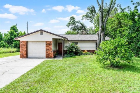 House in Orlando, Florida 3 bedrooms, 94.76 sq.m. № 1835264 - photo 1