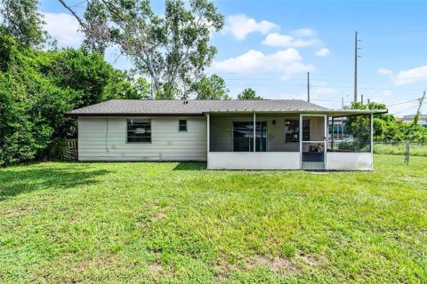 House in Orlando, Florida 3 bedrooms, 94.76 sq.m. № 1835264 - photo 2
