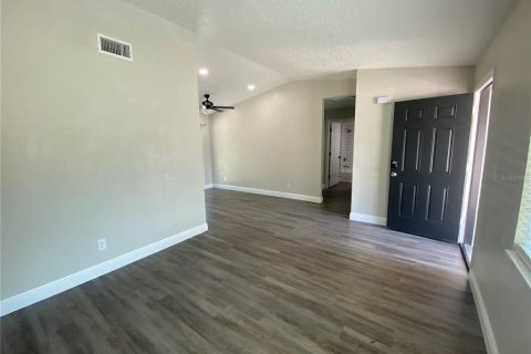 Appartement à louer à Oldsmar, Floride: 2 chambres, 84.17 m2 № 2418626 - photo 5