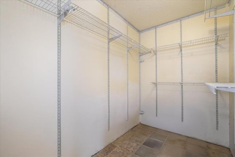 House in Orlando, Florida 3 bedrooms, 130.99 sq.m. № 2137302 - photo 26