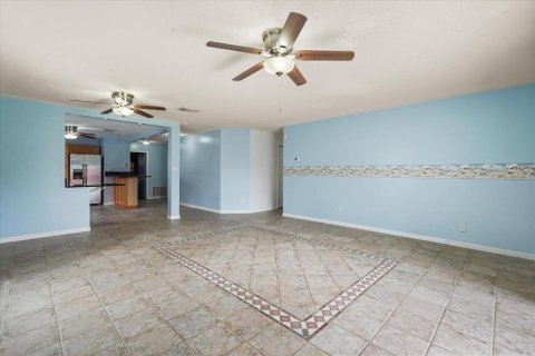 House in Orlando, Florida 3 bedrooms, 130.99 sq.m. № 2137302 - photo 10
