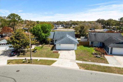 House in Orlando, Florida 3 bedrooms, 130.99 sq.m. № 2137302 - photo 3