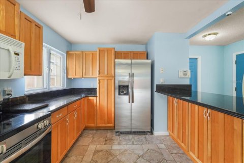 House in Orlando, Florida 3 bedrooms, 130.99 sq.m. № 2137302 - photo 5