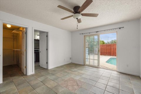 House in Orlando, Florida 3 bedrooms, 130.99 sq.m. № 2137302 - photo 22