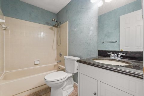 House in Orlando, Florida 3 bedrooms, 130.99 sq.m. № 2137302 - photo 13