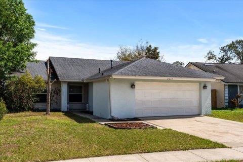 House in Orlando, Florida 3 bedrooms, 130.99 sq.m. № 2137302 - photo 2