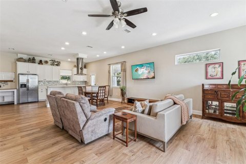 Villa ou maison à vendre à Sanford, Floride: 3 chambres, 163.32 m2 № 1899175 - photo 11