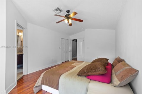 Купить виллу или дом в Майами, Флорида 3 спальни, 209.03м2, № 2051892 - фото 7